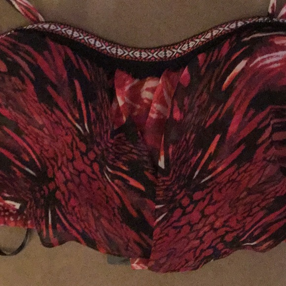 Bebe - Picture 2 of 3